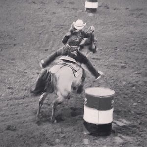 Meet your Posher, Sharon